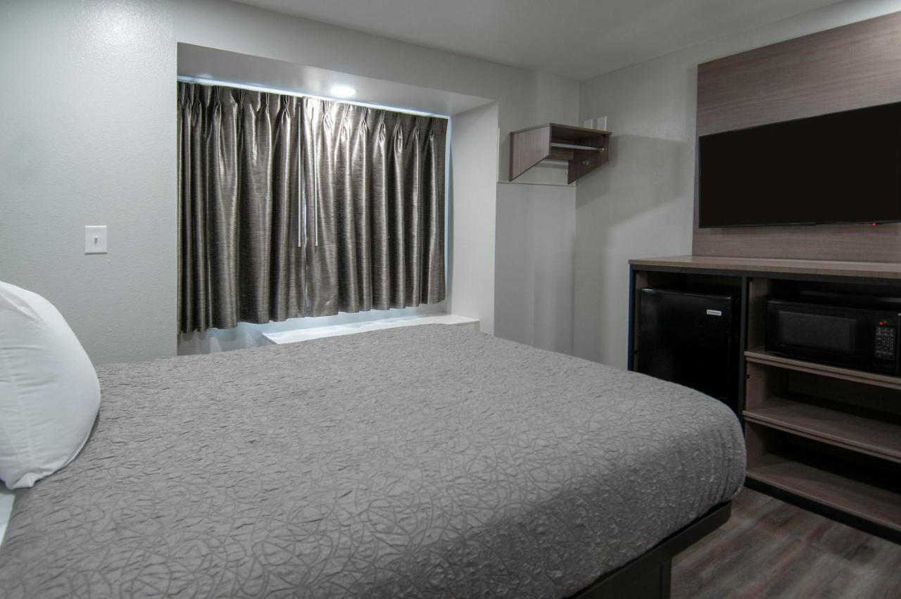 Americas Best Value Inn And Suites Lake Charles Eksteriør billede